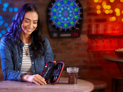 Casemaster Sentry Dart Case with Red Zipper